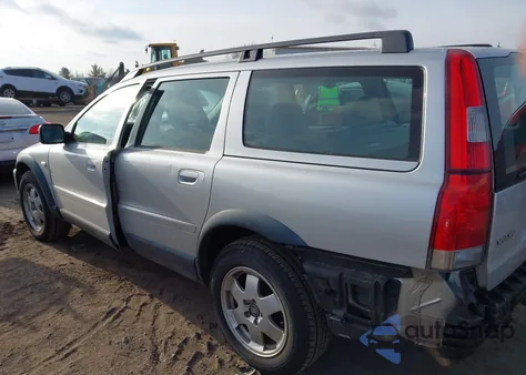 2003 Volvo Xc70 2.5T z USA, uszkodzony, nr VIN YV1SZ59H531102293